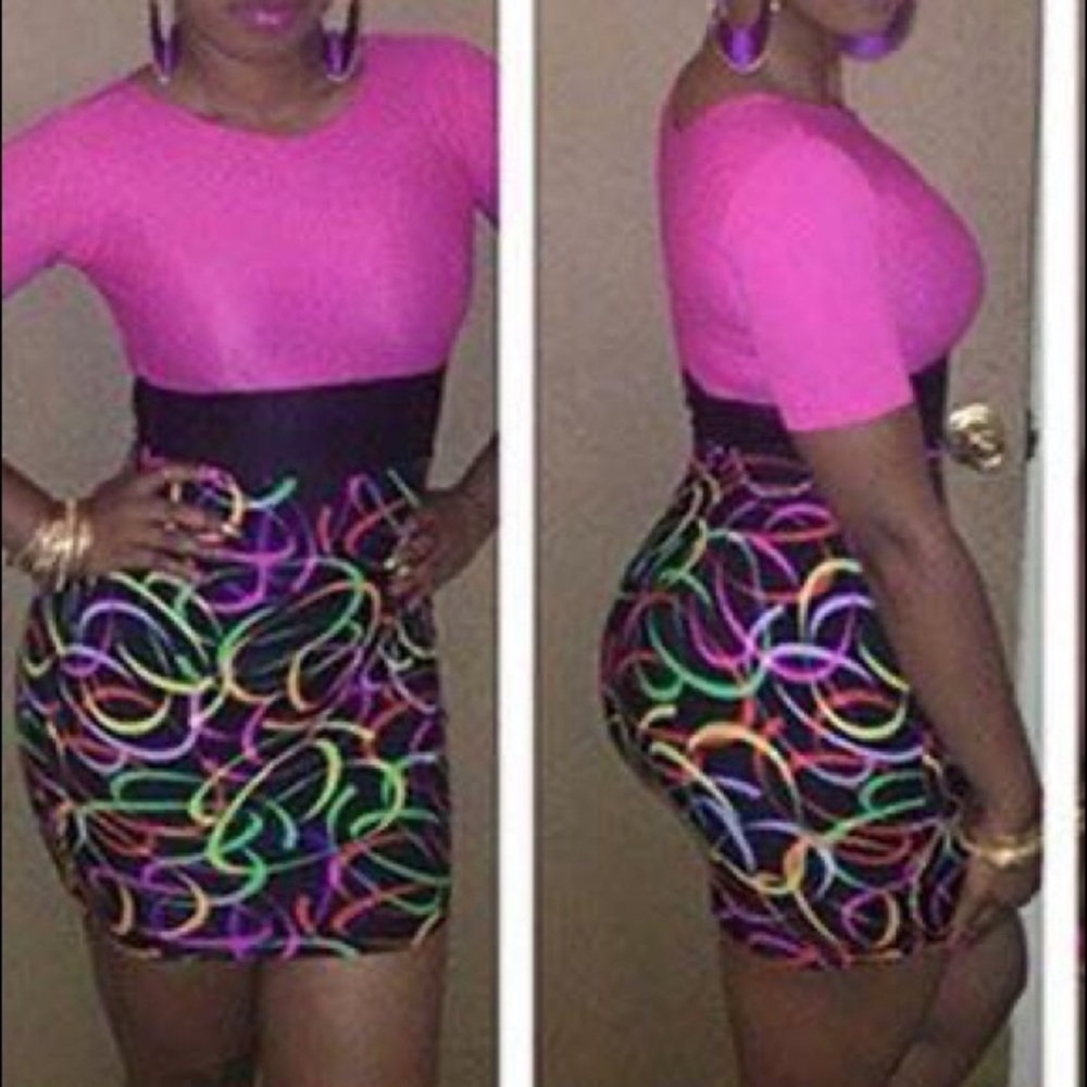 Bodycon multicolored pink dress